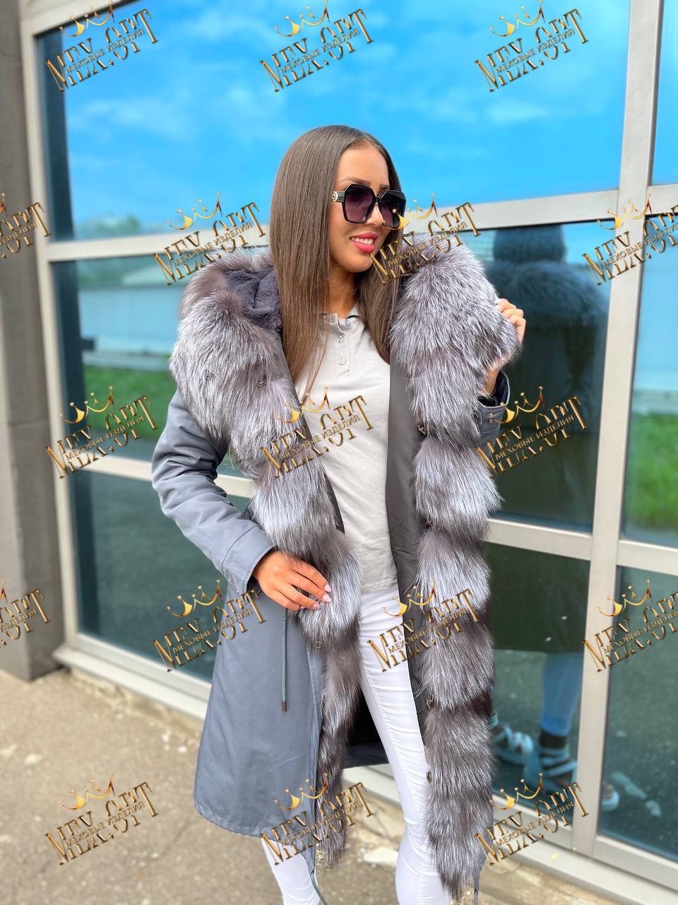 парка с натуральным мехом чернобурки,парка с мехом чернобурки,парка с чернобуркой натуральной,парка с натуральным мехом,парки с чернобуркой женские