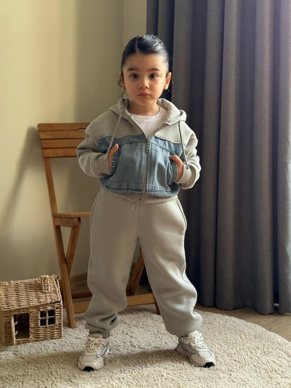 стильные дети,детский костюм,костюмы детские,детский стиль одежды,спортивные костюмы для девочек