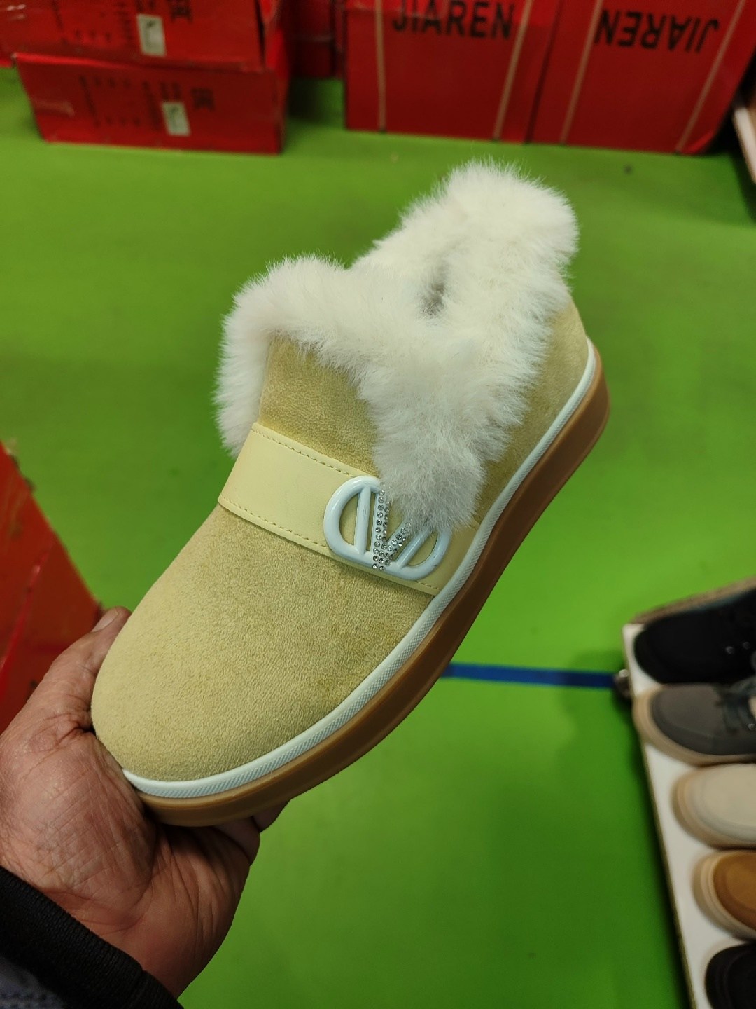 ,женская  зимняя,женские угги,ботинка женские зимние,женская