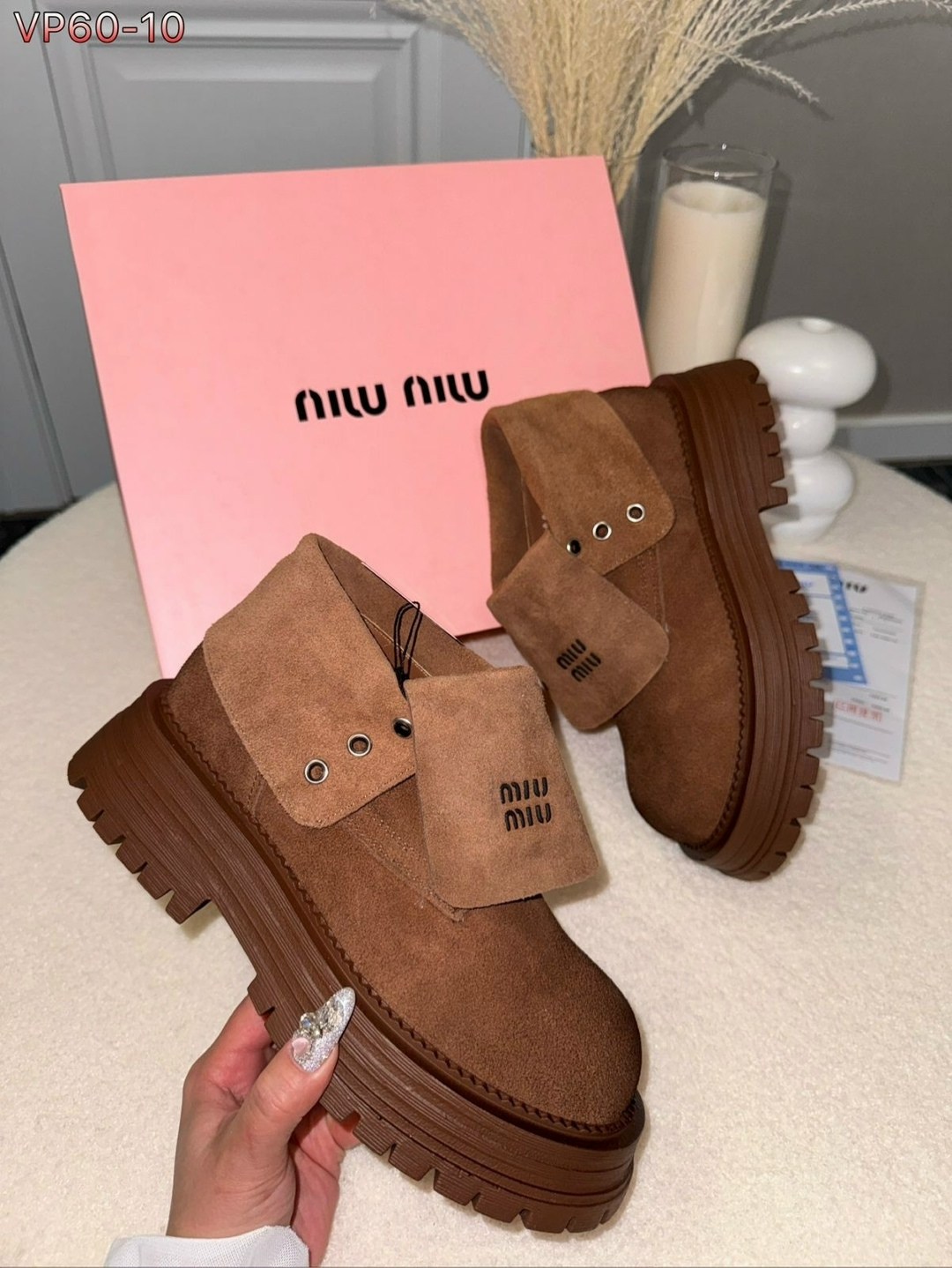 ,ботинки miu miu,ботинки миу миу,женские ботинки,замшевые ботинки