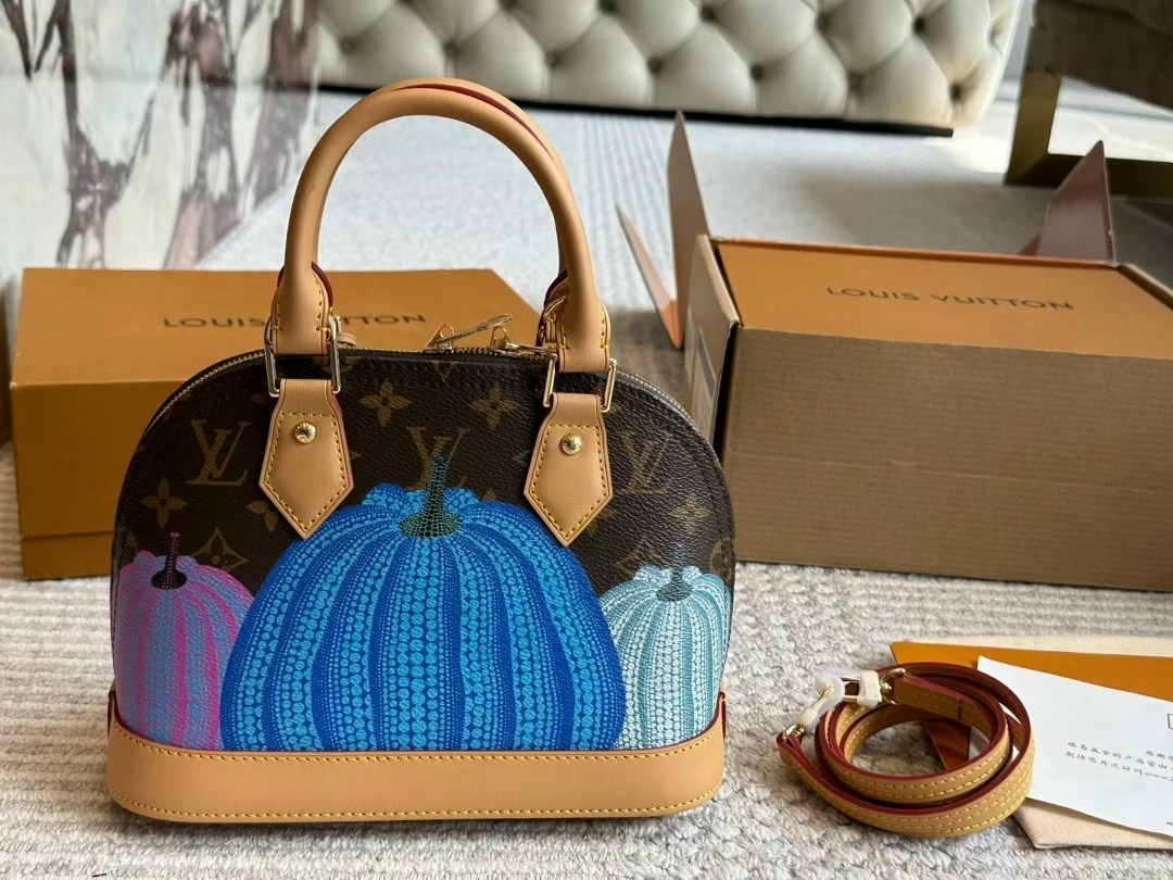 louis vuitton сумка на плечо,сумка луи виттон,louis vuitton сумка,женская сумка louis vuitton,сумка алма бб луи виттон