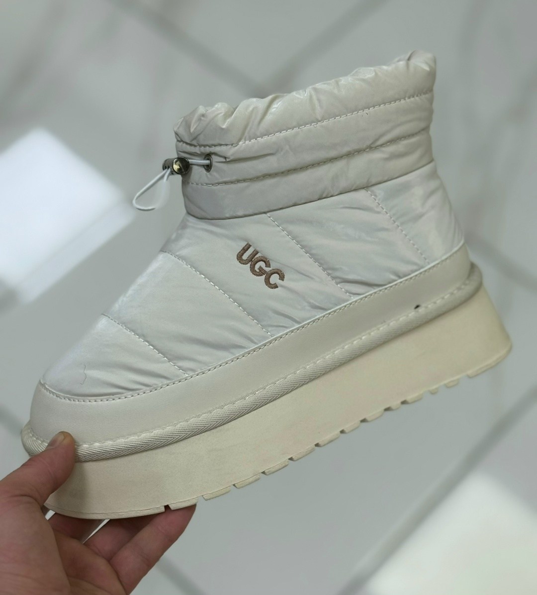 ,дутики женские,женские угги,зимние женские дутики,угги дутики