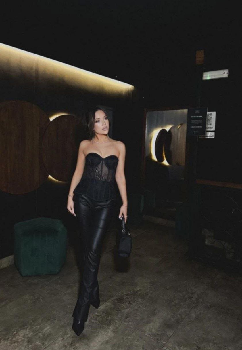 девушка,девушек,девушка стильная,привлекательная девушка,россия девушка