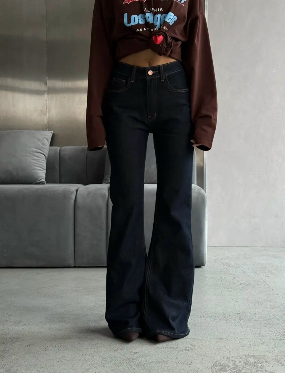 женские джинсы клеш,джинсы женские,джинсы модные,джинсы клеш широкие,джинсы широкие