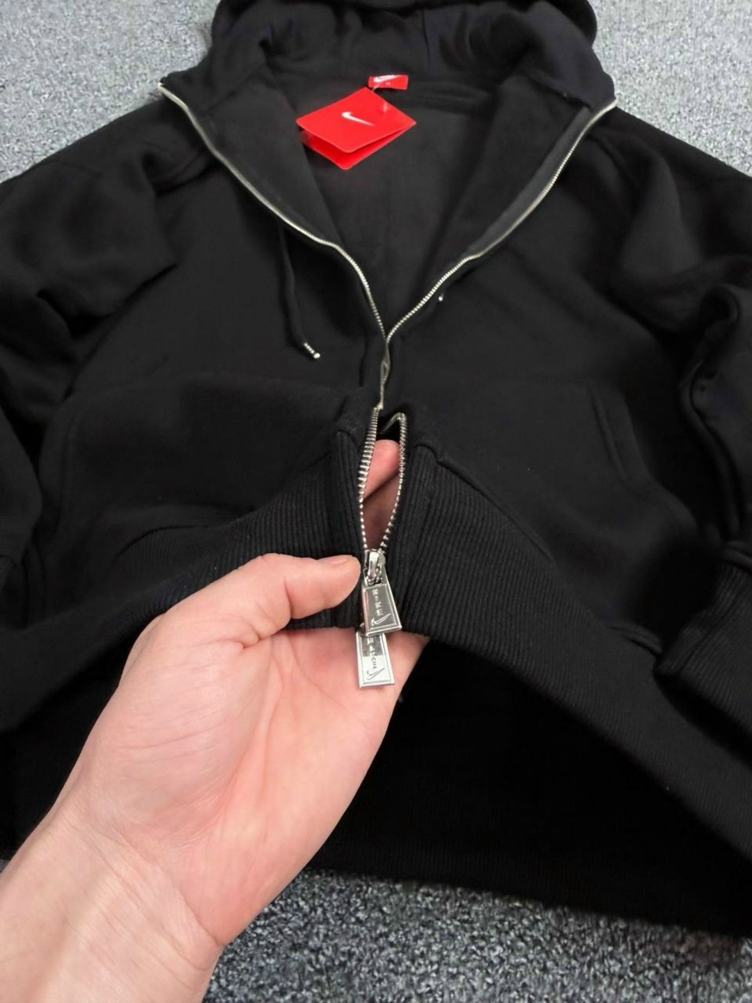 костюм найк мужской черный с капюшоном спортивный костюм,спортивный костюм nike мужской,спортивный костюм nike на флисе,спортивные костюмы nike,костюм nike мужской