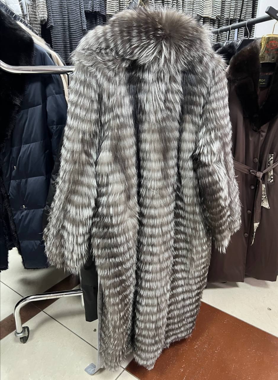 пуховики с мехом,пуховики с натуральным мехом,пуховик женский с натуральным мехом,пуховик женский с мехом,куртка зимняя с мехом