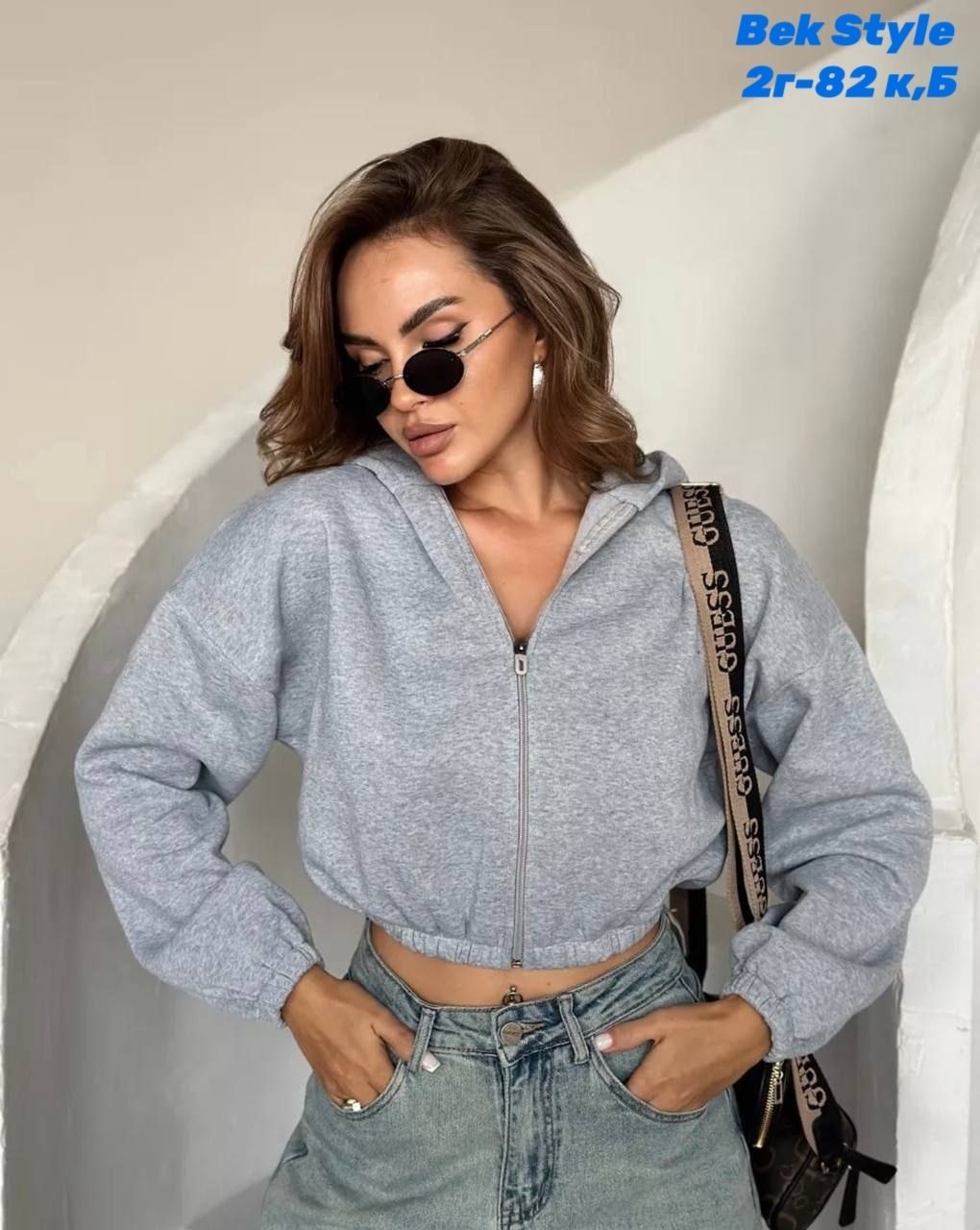 худи укороченная,укороченная толстовка с капюшоном,зип худи укороченная кофта на молнии,укороченная толстовка с капюшоном на молнии,зип худи укороченная кофта на молнии с начесом