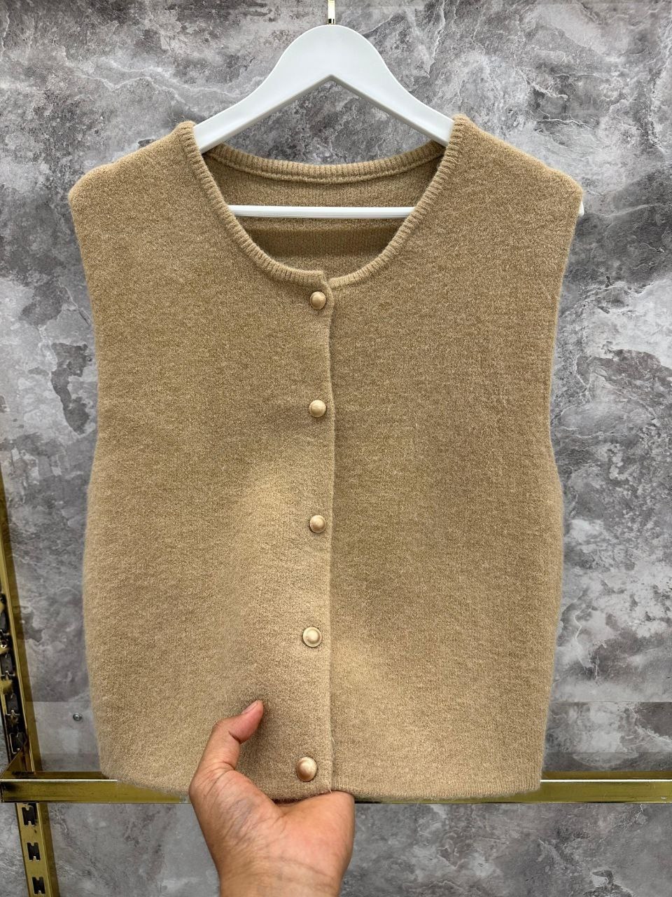 вязаная жилетка,вязаные жилеты,жилет вязаный на пуговицах,жилет женская вязаная,жилетка на пуговицах