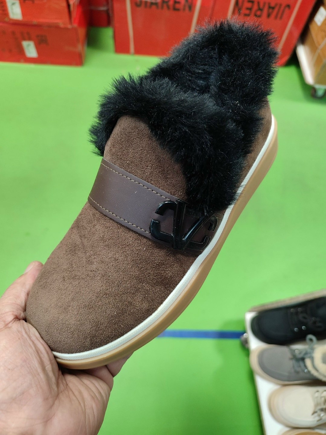 ,женская  зимняя,женские угги,ботинка женские зимние,женская