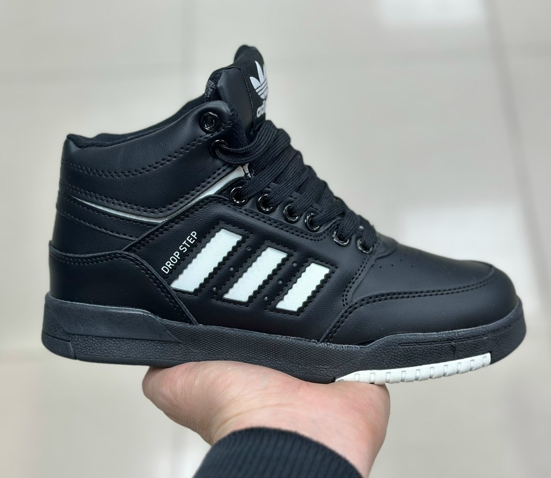 зимние кроссовки adidas,кроссовки adidas,кроссовки,женские зимние кроссовки,кроссовки adidas зимние высокие с мехом adidas