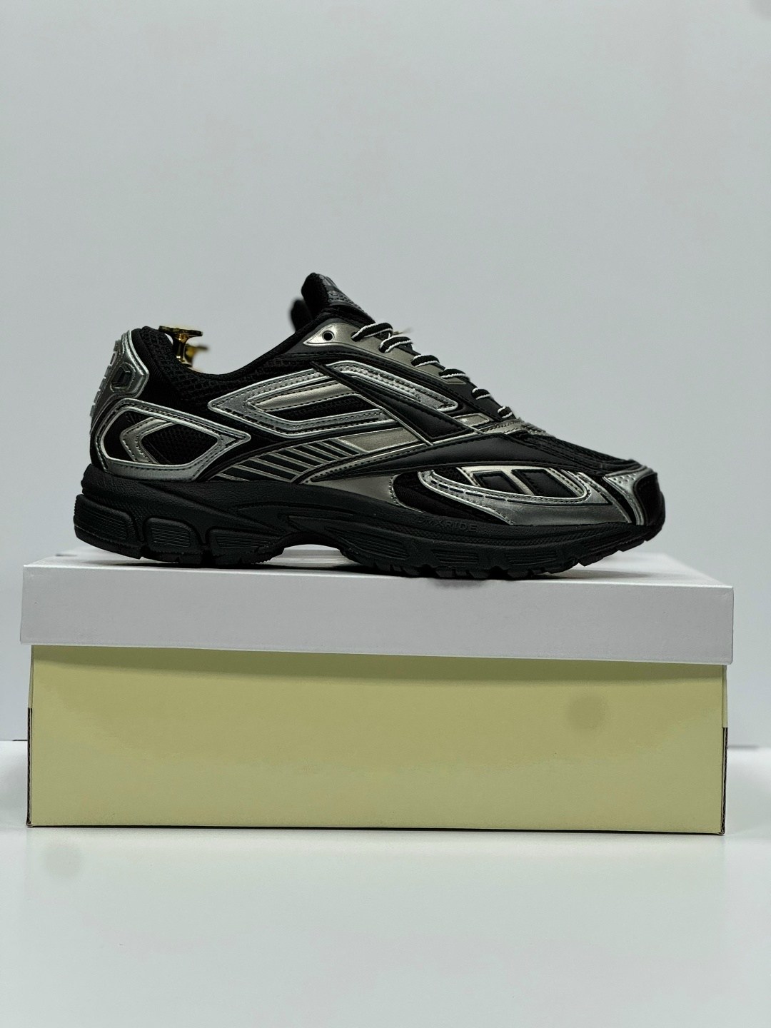 кроссовки,кроссовки баленсиага 3xl,мужские кроссовки reebok,кроссовки повседневные,кроссовки reebok