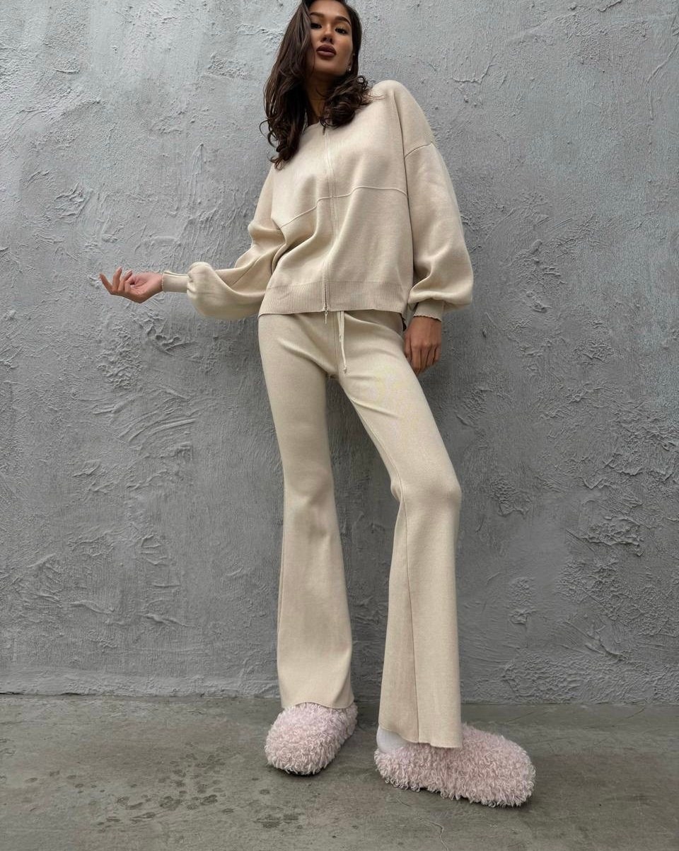 трикотажные костюмы,вязаные костюмы,костюм брючный серый,трикотажные костюмы женские,спортивные костюм