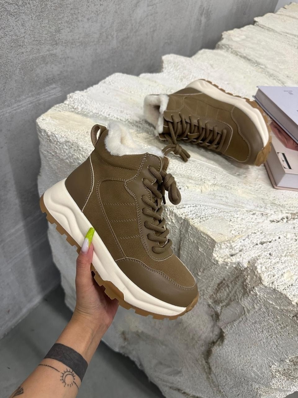 ,ботинка женские зимние,кроссовки зимние женские,женская  зимняя,ботинки женские зимние с натуральным мехом
