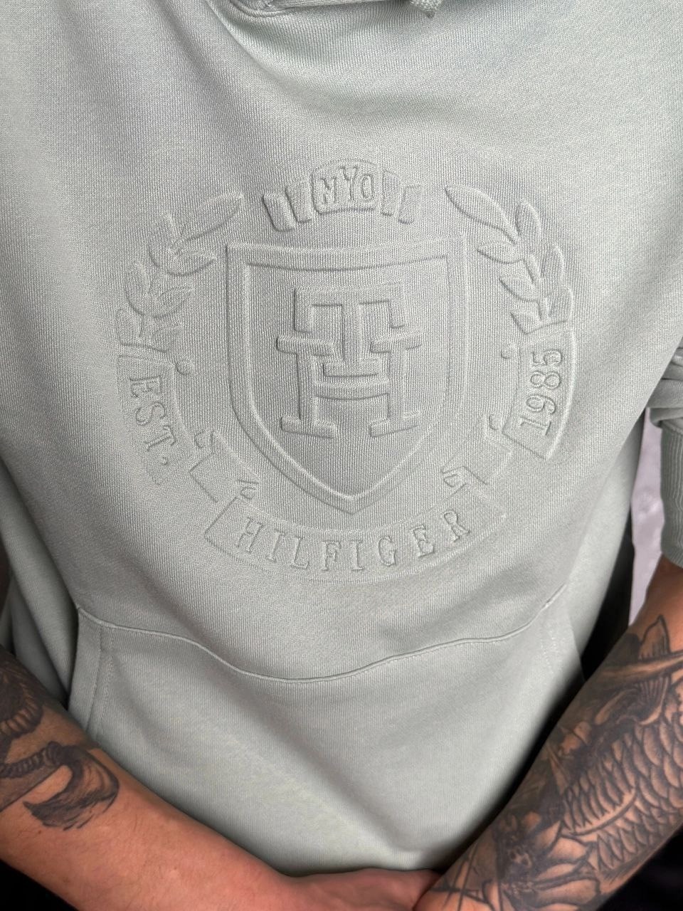 футболка серая,футболки с принтами,мужская футболка,футболка,футболки для мужчин