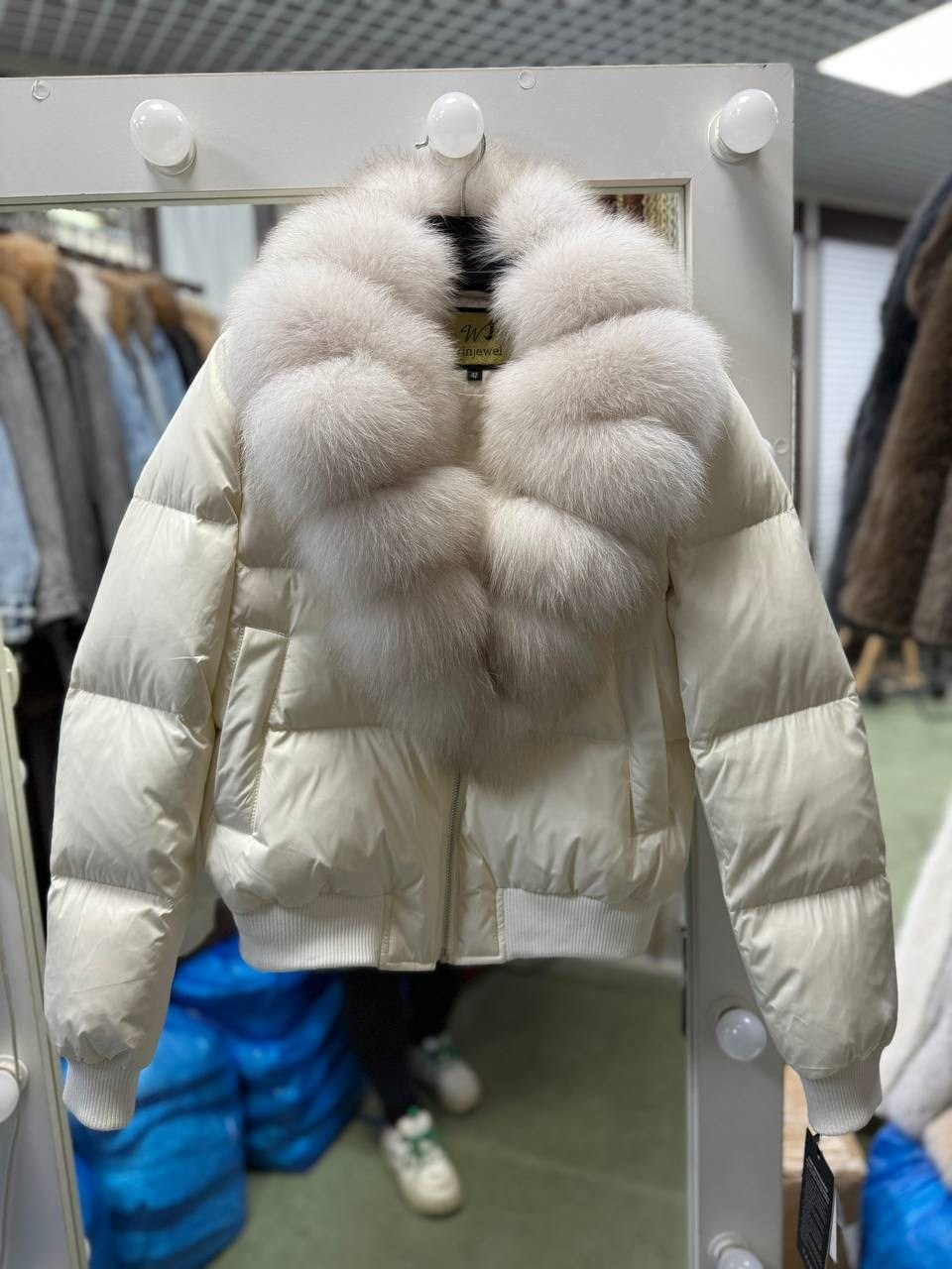 пуховики с мехом,пуховик женский,пуховик,пуховики с натуральным мехом,зимние куртки