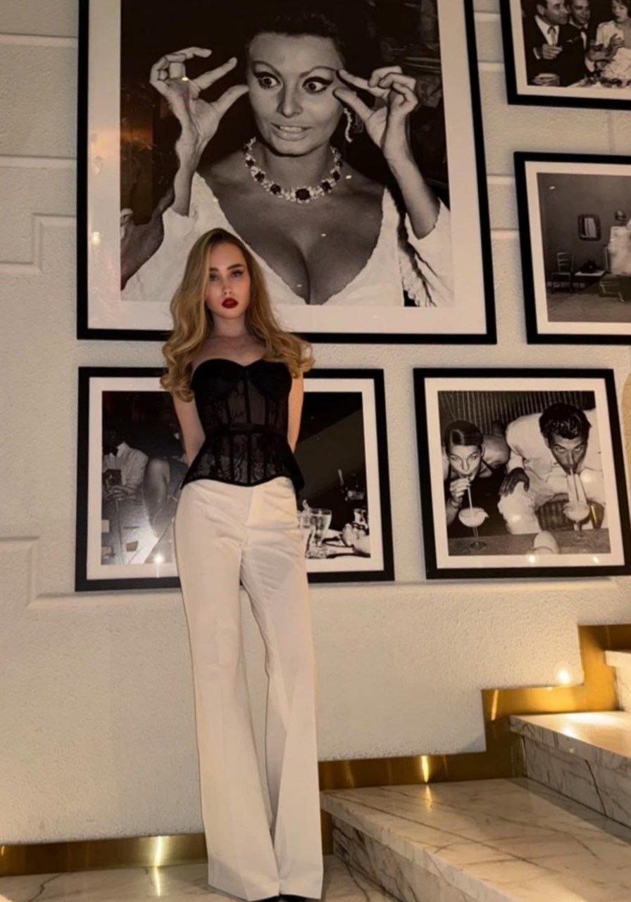 девушка,девушек,девушка стильная,привлекательная девушка,россия девушка