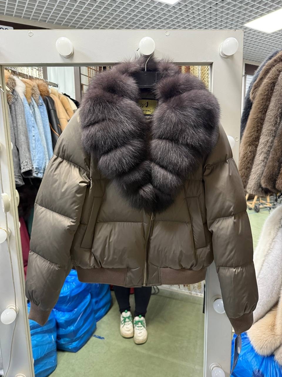 пуховики с мехом,пуховик женский с натуральным мехом,пуховики с натуральным мехом,куртка пуховик,пуховик