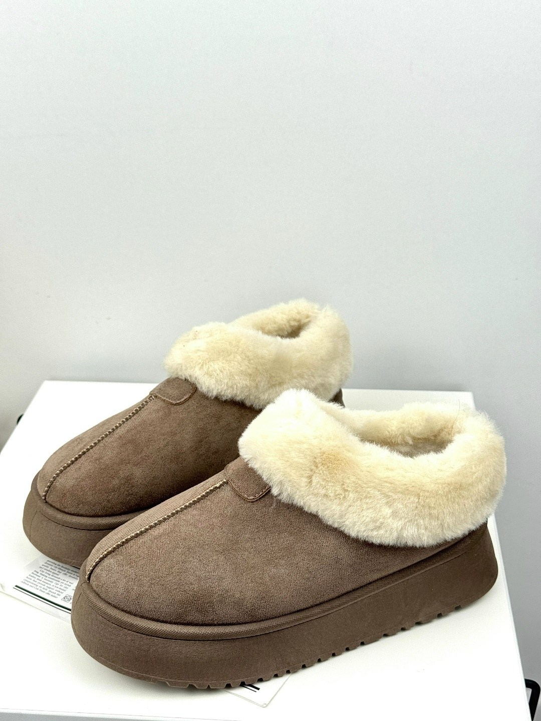 женские угги,,угги женские зимние,женская зимняя ,зимние угги