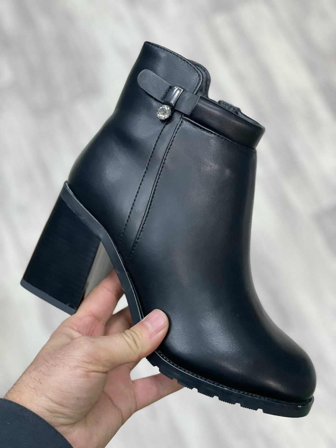 ,ботинки фенди женские,ботинки женские,ботильоны женские,ботинки фенди