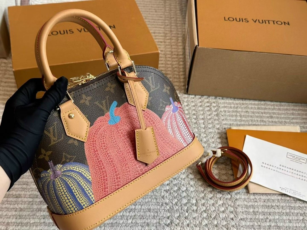 louis vuitton сумка на плечо,сумка луи виттон,louis vuitton сумка,женская сумка louis vuitton,сумка алма бб луи виттон
