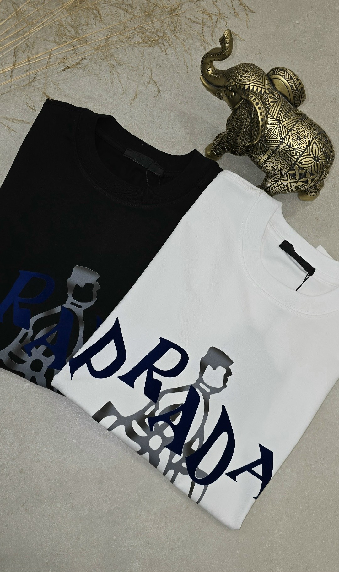 прада футболка,футболки женские мужские,футболки модные,футболки дизайн