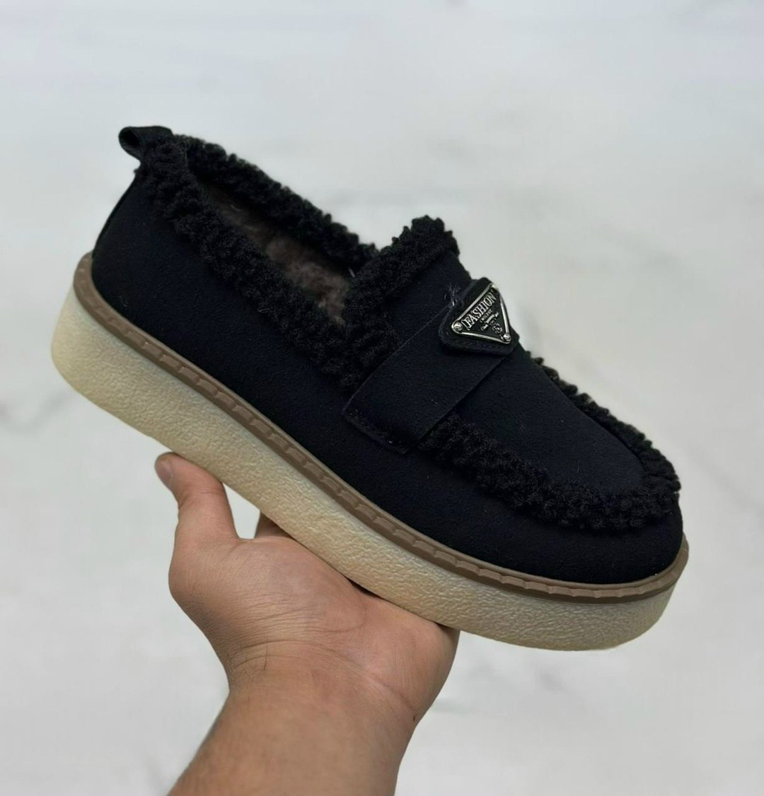 ,лоферы prada,лоферы женские зимние, прада,женская