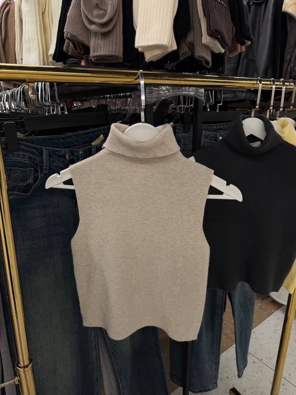 топ женский,водолазка,шикарная одежда,женская водолазка,водолазка без рукавов