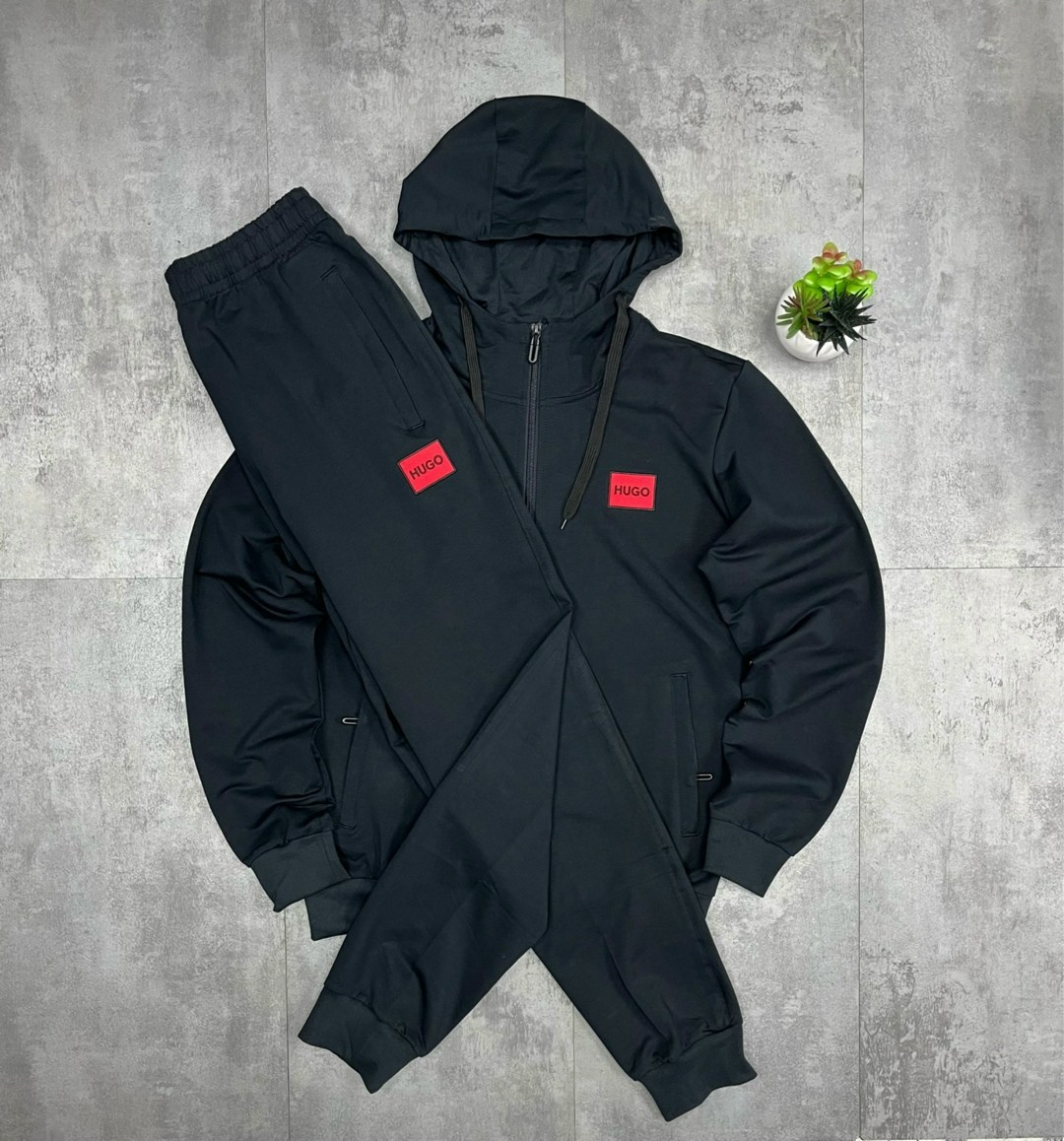 мужские костюмы,,спортивный костюм hugo,спортивные костюмы мужские,спортивный костюм hugo boss