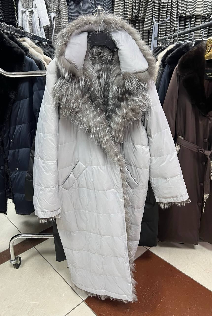 пуховики с мехом,пуховики с натуральным мехом,пуховик женский с натуральным мехом,пуховик женский с мехом,куртка зимняя с мехом