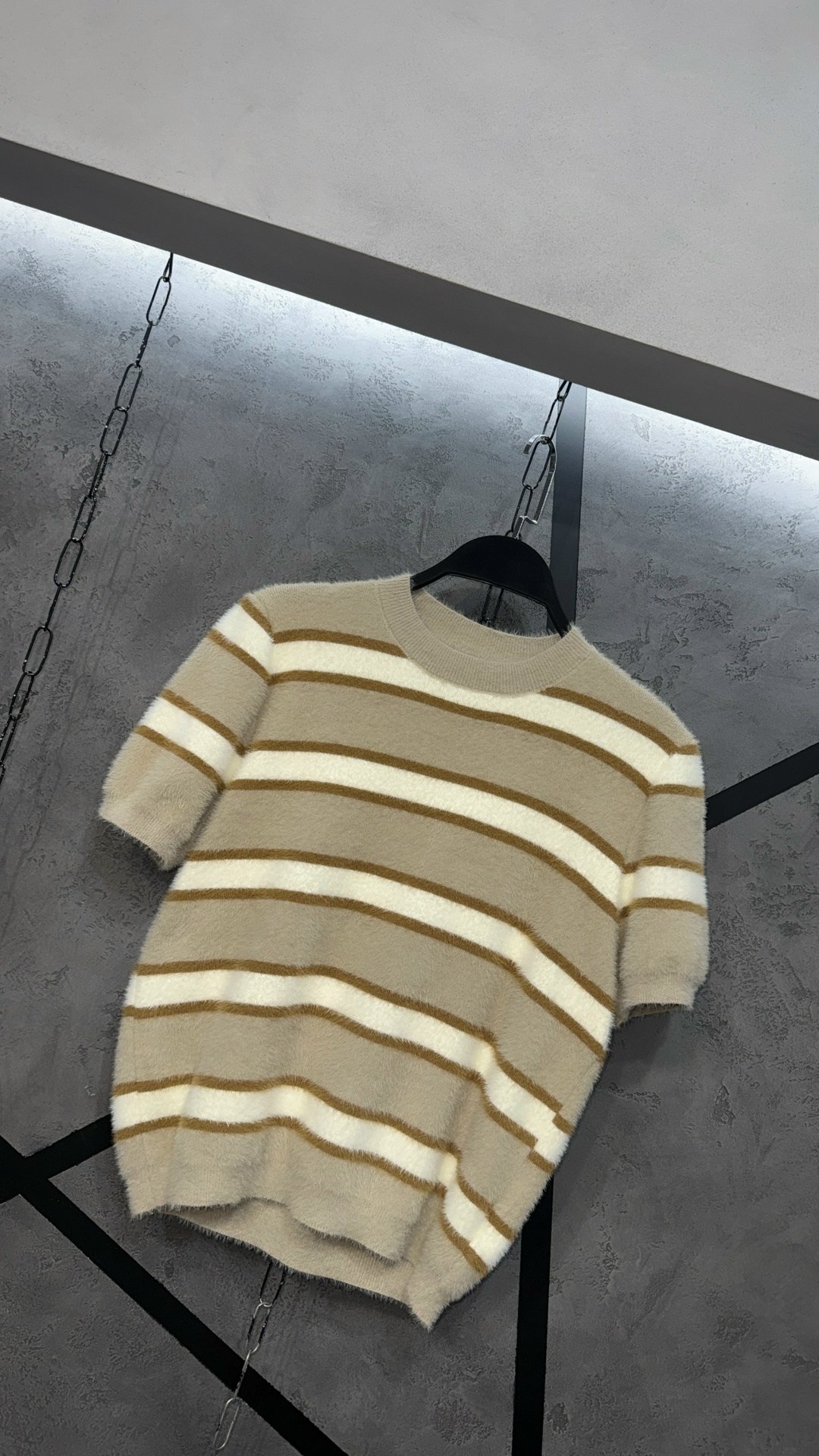 свитер в полоску,трикотажный свитер,полосатый свитер,женский свитер,футболки в полоску