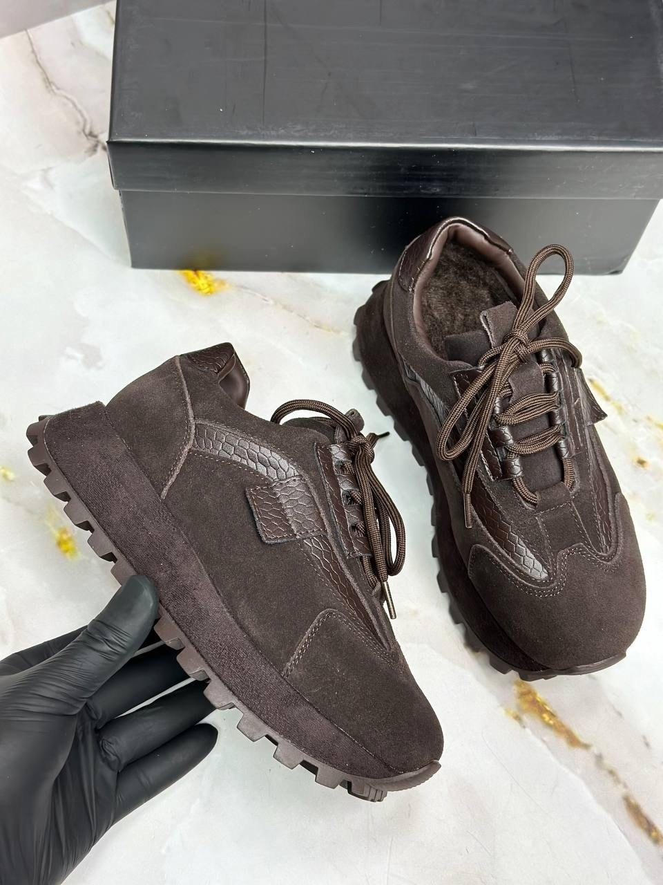 ,кроссовки женскиe,кроссовки замшевые,черные кроссовки,модные кроссовки