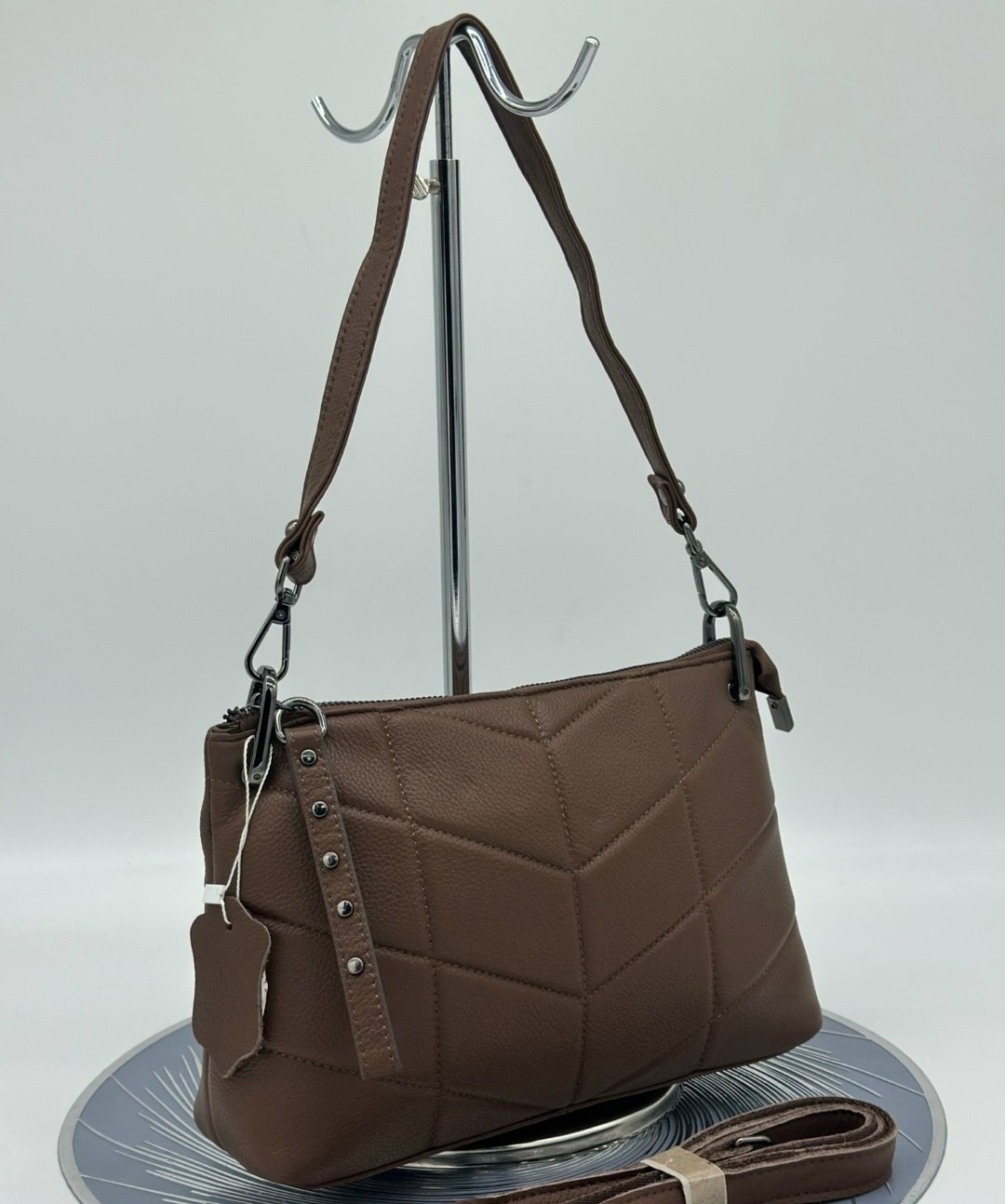 сумка,женский сумка,женская сумка velina fabbiano,женская кожаная стеганная сумка через плечо,сумка женская черная