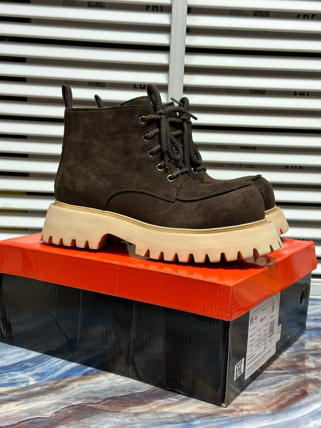 ,ботинки женские,ботинка женские зимние, женская зимняя,модные ботинки