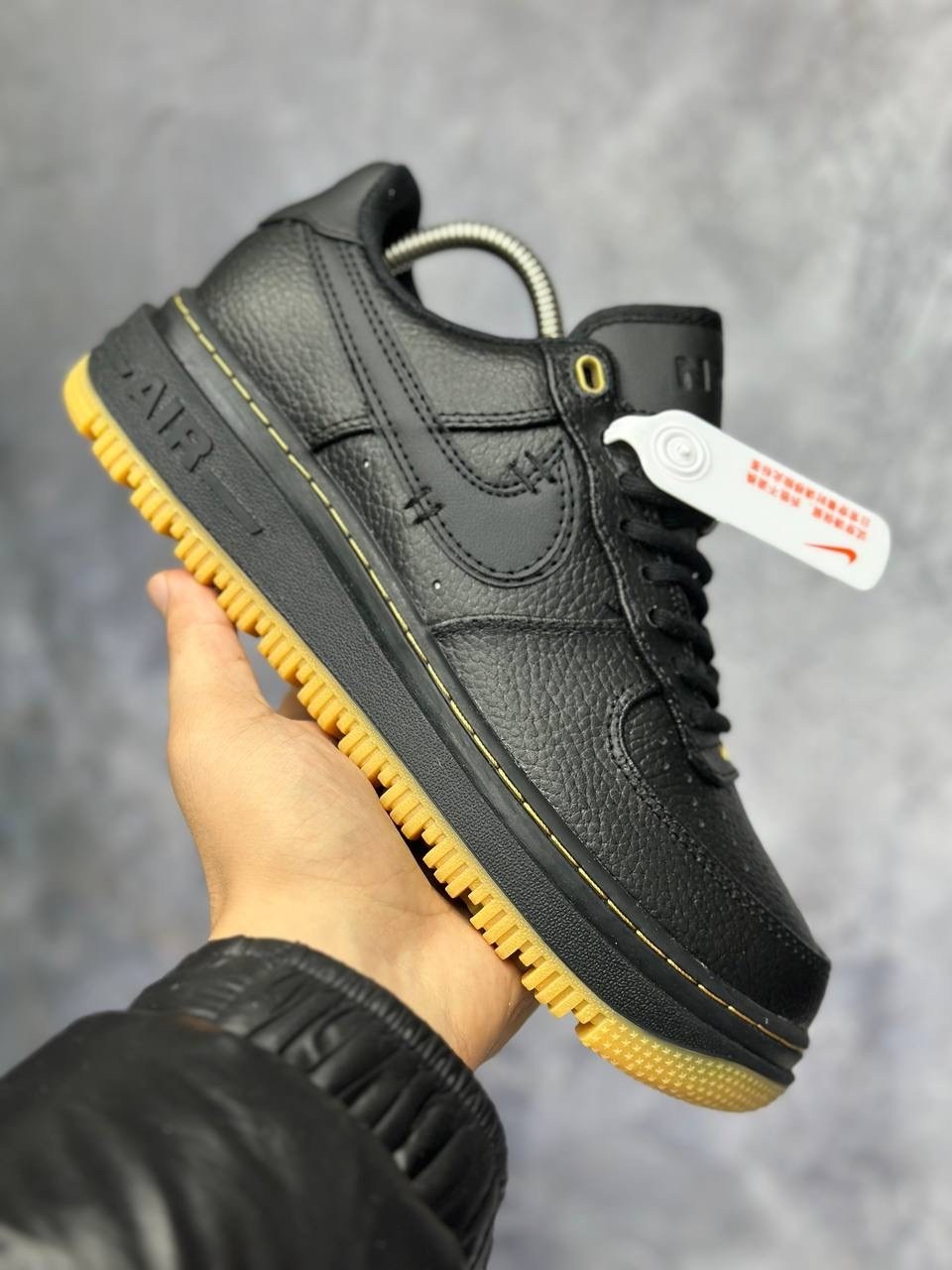 кросcовки nike air force 1,nike air force 1 low luxe,nike air force 1 low luxe black gum,nike air force 1 luxe,nike air force 1 luxe black gum