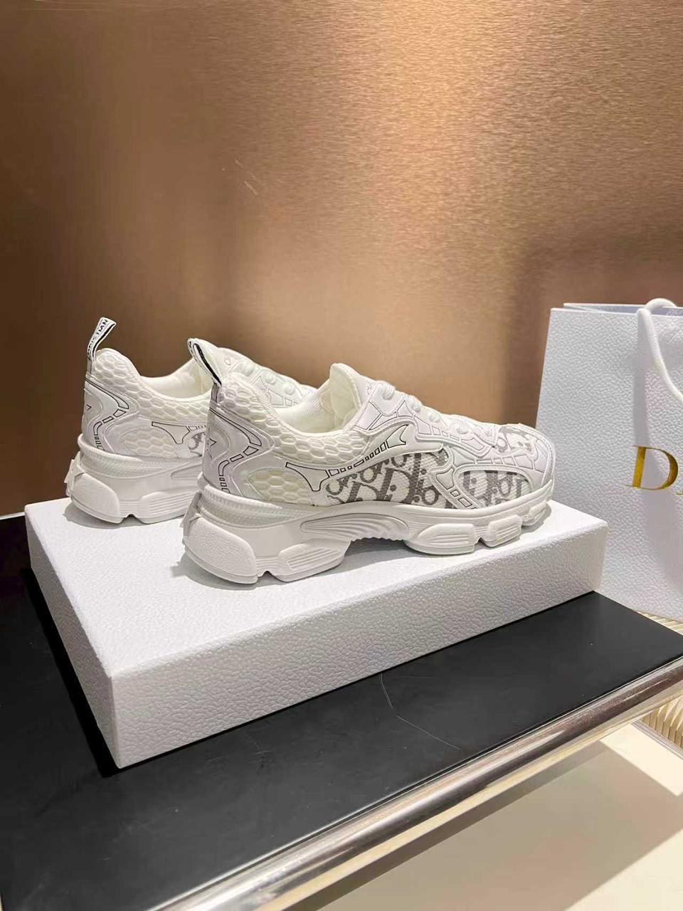 dior кроссовки,кроссовки christian dior,диор кроссовки,кроссовки,кроссовки женскиe