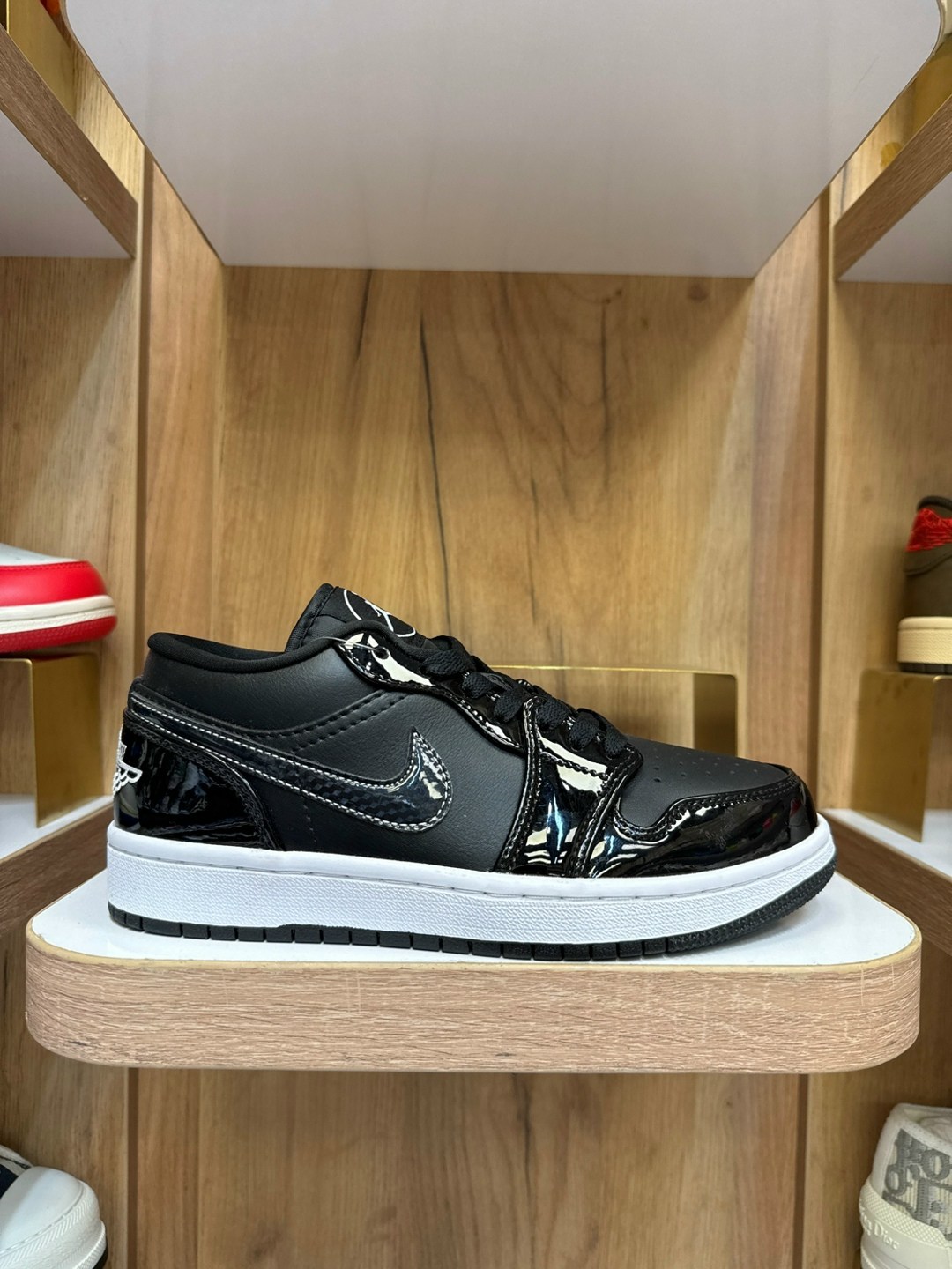 nike air jordan 1 low se,кроссовки jordan air jordan 1 low se,кроссовки air jordan 1 low,air jordan 1 low,nike air jordan 1 low