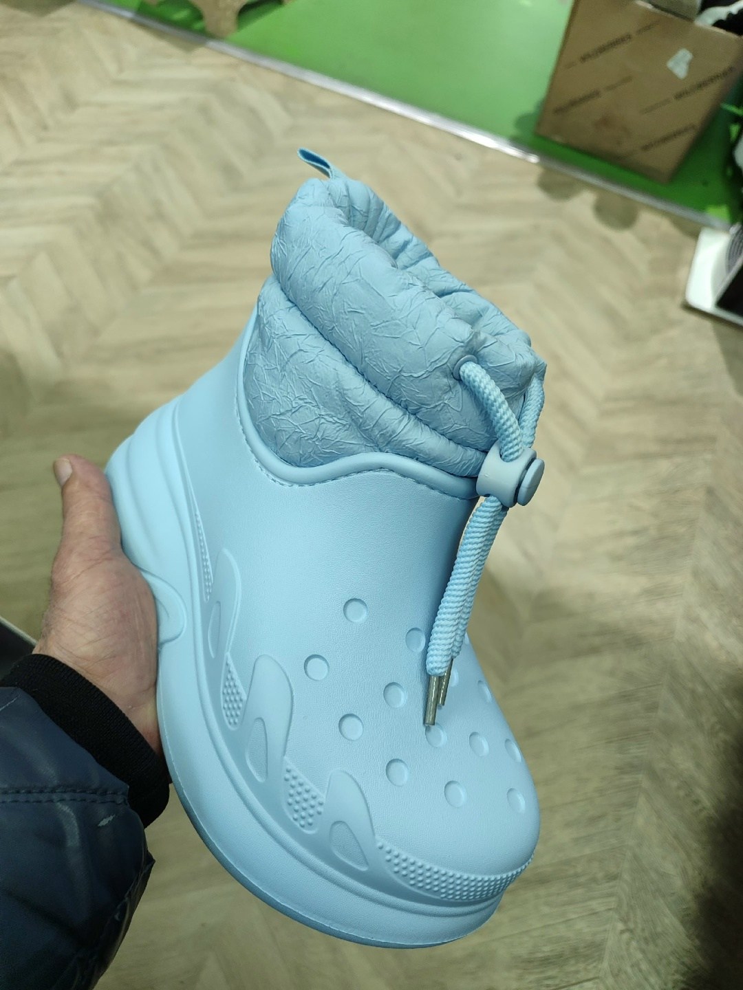 ,кроксы сапоги зимние,сапоги резиновые,сапоги резиновые crocs,crocs neo puff luxe boot