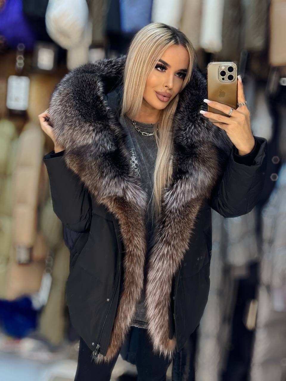 парка с натуральным мехом,пуховики с натуральным мехом,парка женская с натуральным мехом,пуховик с мехом,парка с мехом