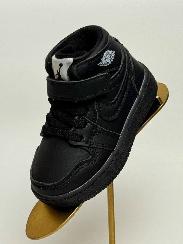 детские кроссовки,nike air jordan 1 mid,кроссовки, детская,кроссовки мальчику