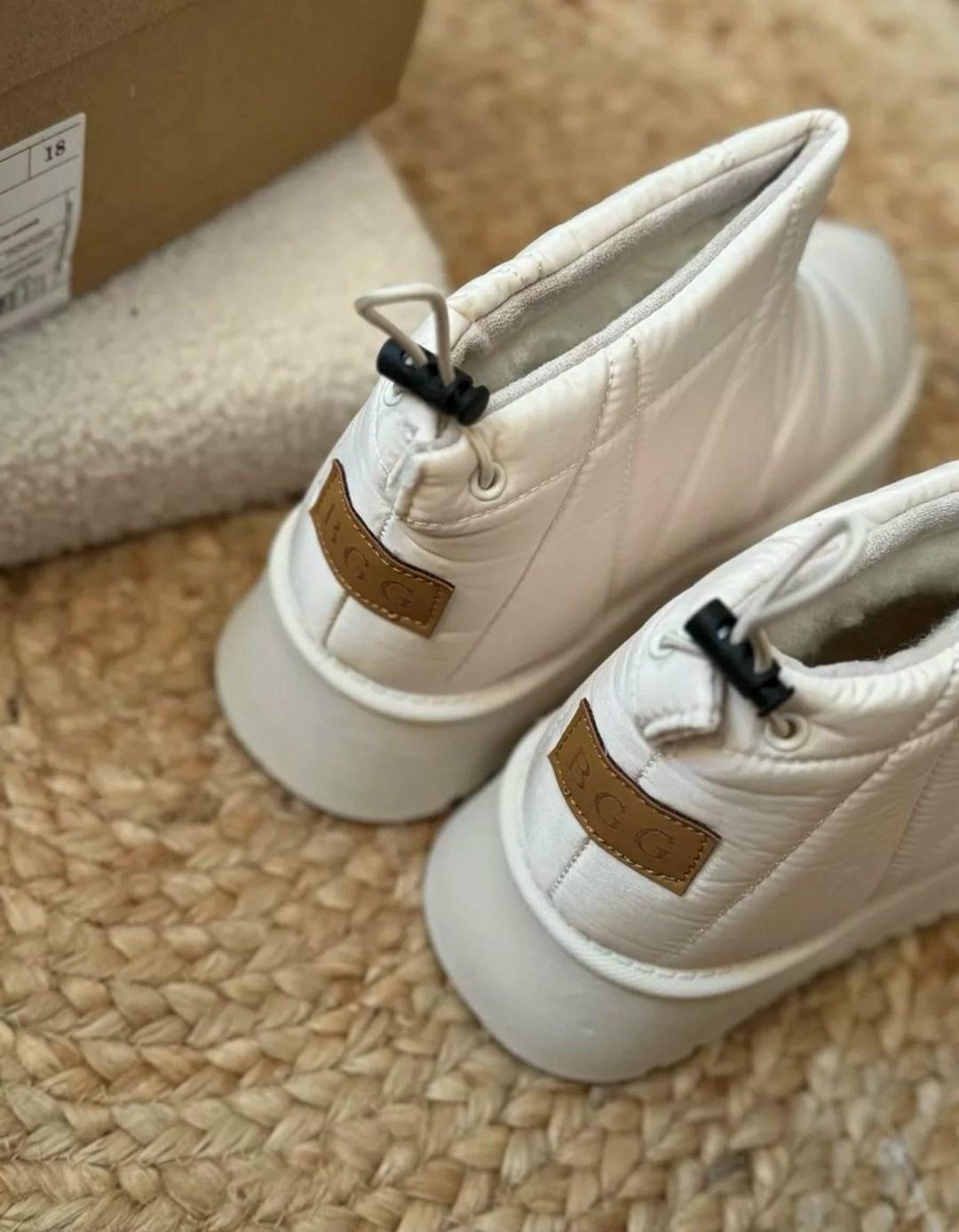 ,угги женские,угги дутики женские короткие на высокой платформе,дутики женские,угги женские зимние