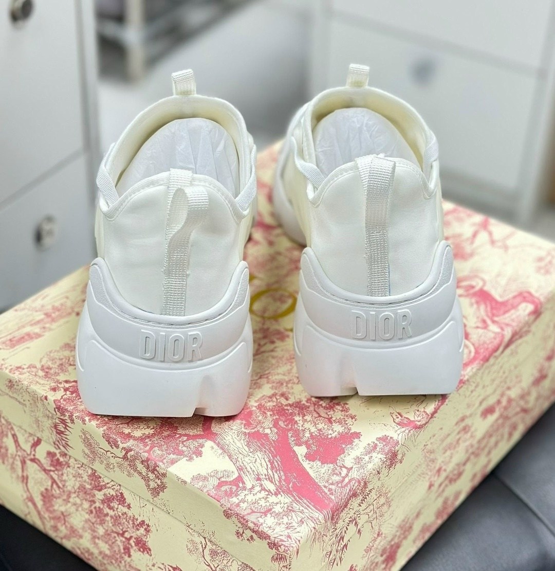 диор кроссовки,кроссовки dior,диор кроссовки женские,кроссовки кристиан диор женские,женские кроссовки
