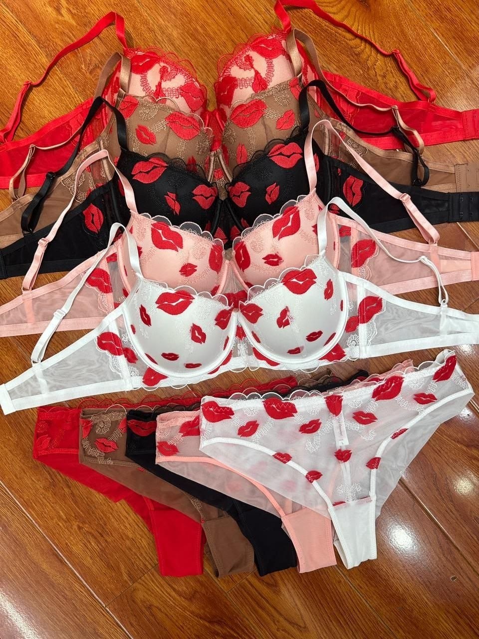 комплект женского нижнего белья,нижнего белья комплект,комплект сексуального нижнего белья,сексуальный женский комплект нижнего белья,женские комплекты белья