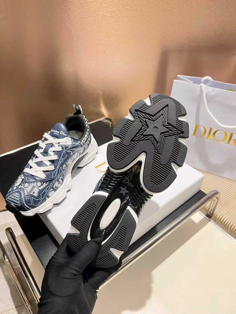 dior кроссовки,dior кроссовки мужские,кроссовки christian dior,кроссовки dior женские,диор кроссовки