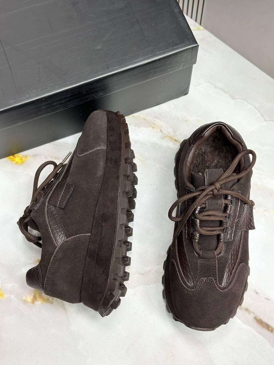 ,кроссовки женскиe,кроссовки замшевые,черные кроссовки,модные кроссовки