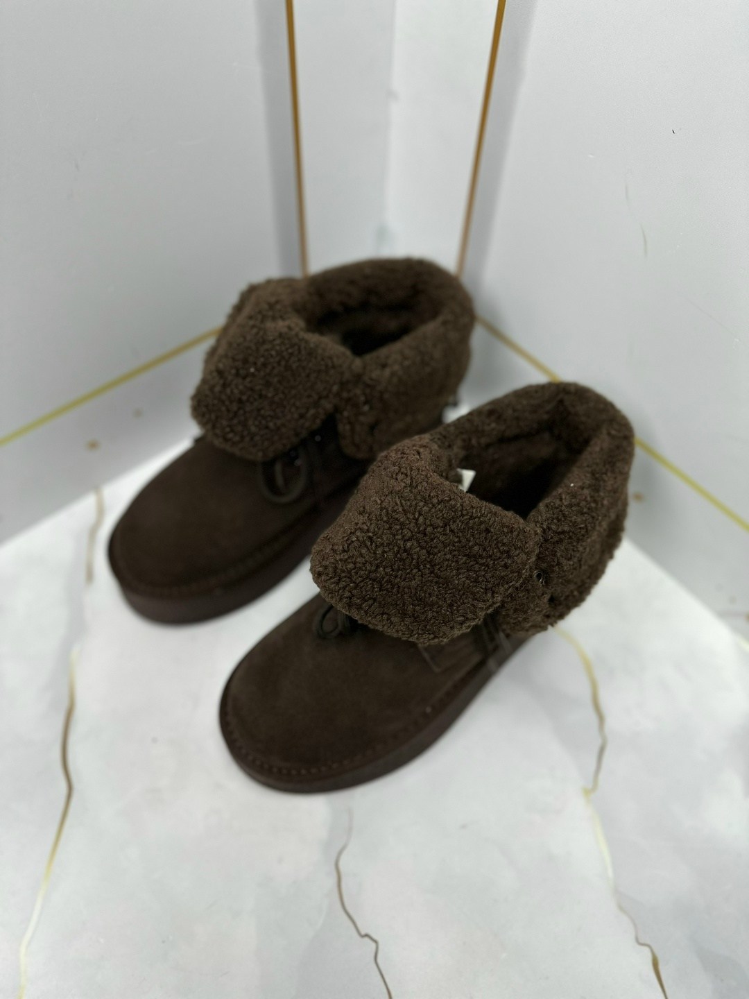 ,женские угги,зимняя женская ,зимняя ,угги