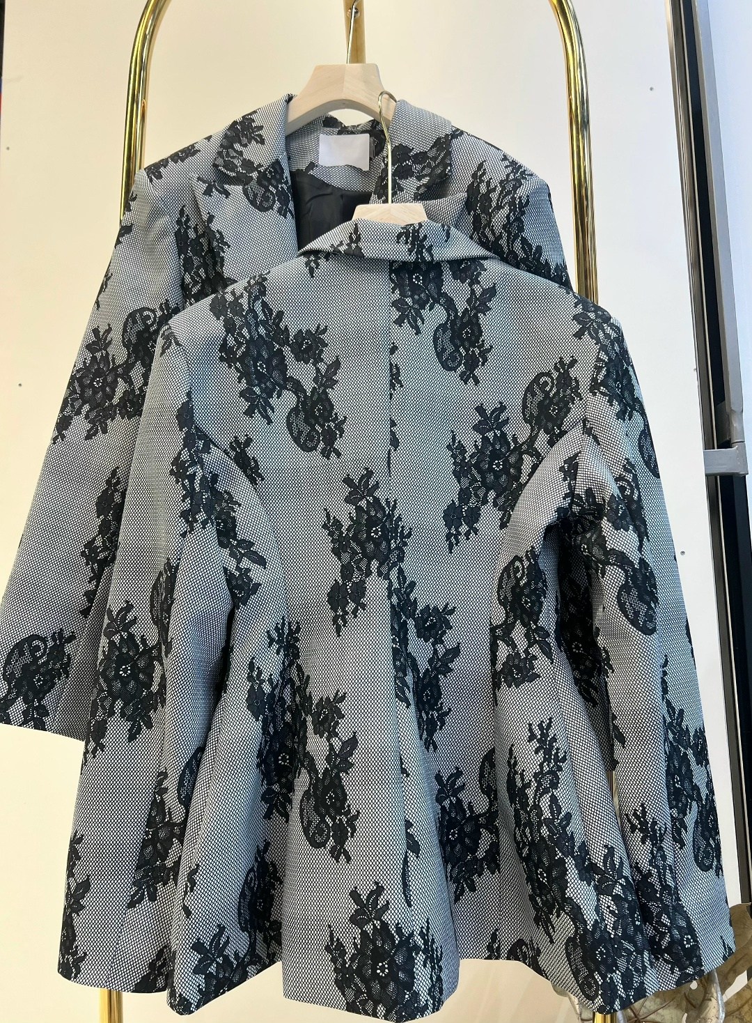 пиджак со змеиным принтом,жакет,жакет с принтом,женские жакеты