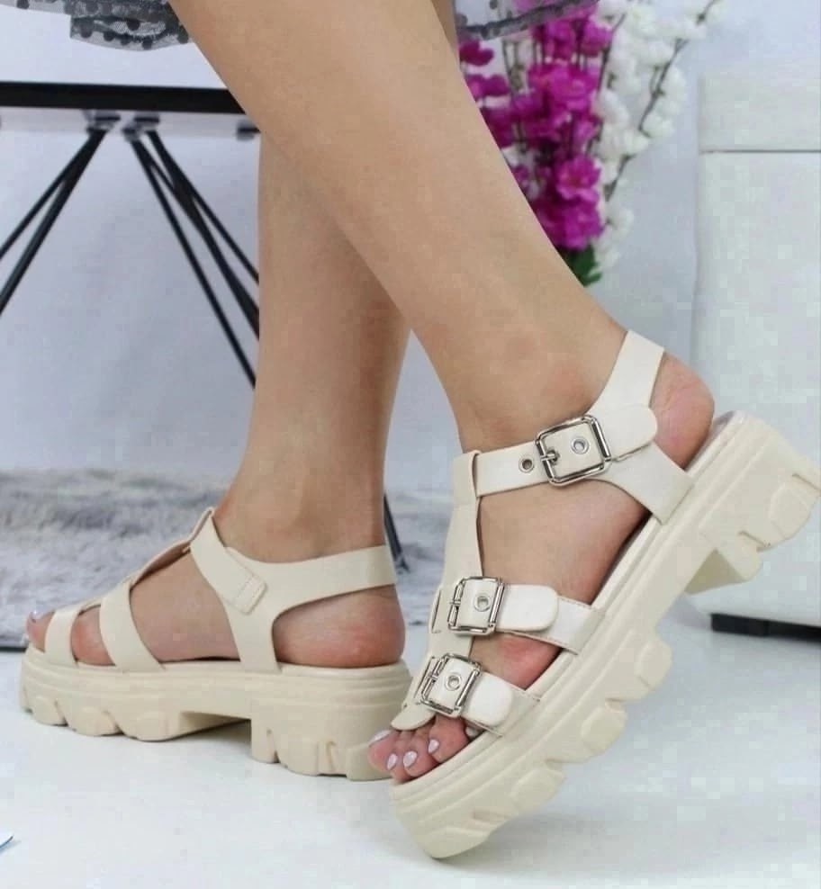 босоножки на большой подошве,массивные босоножки,женские босоножки,спортивные босоножки,босоножки на платформе