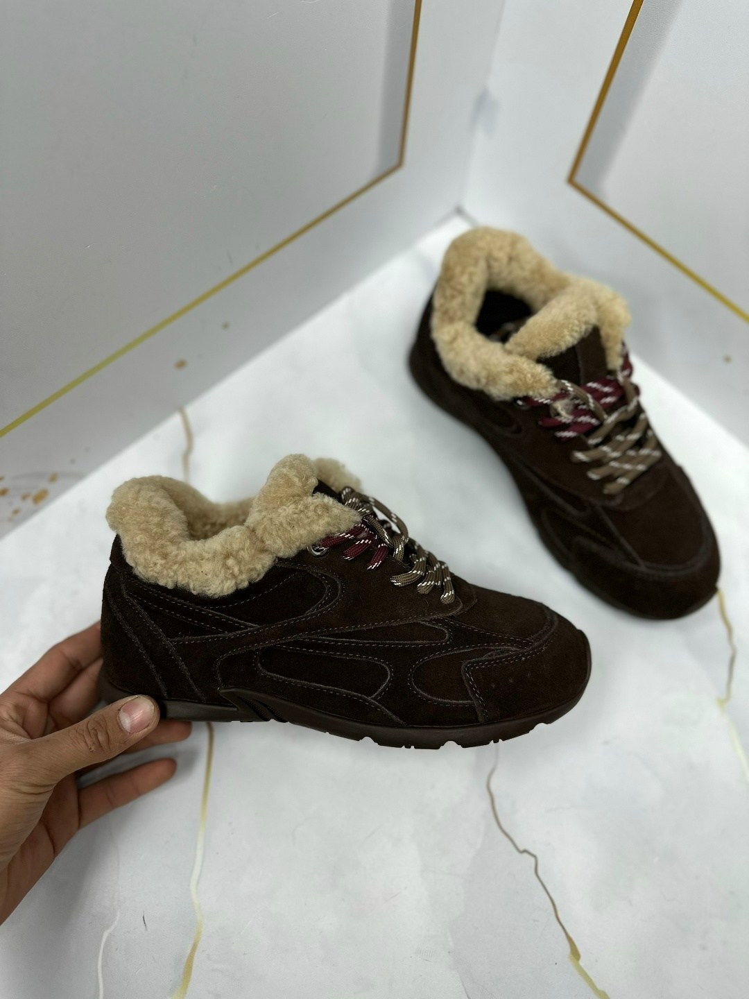 ,кроссовки замшевые,кроссовки женскиe,кроссовки для женщин,кроссовки зимние женские