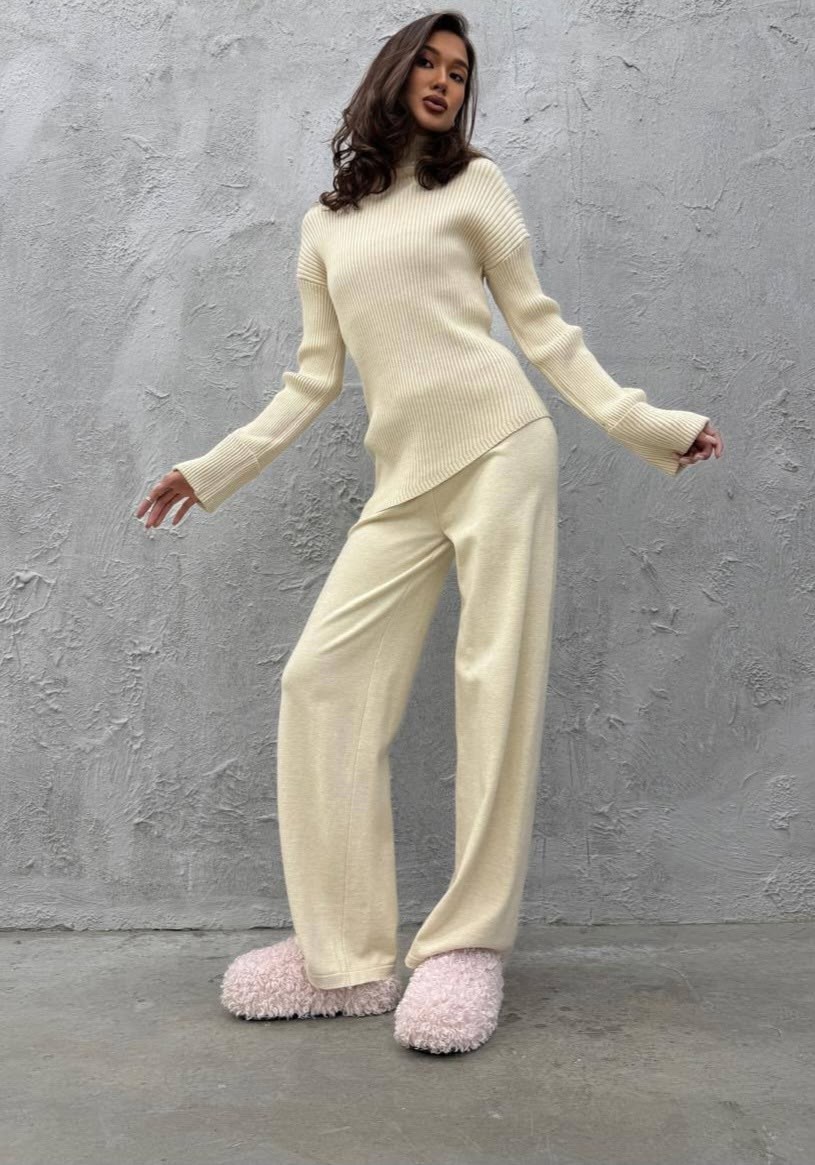 костюмы брючные,костюм с брюками,костюм трикотажный,женский костюм лапша,вязаные костюмы