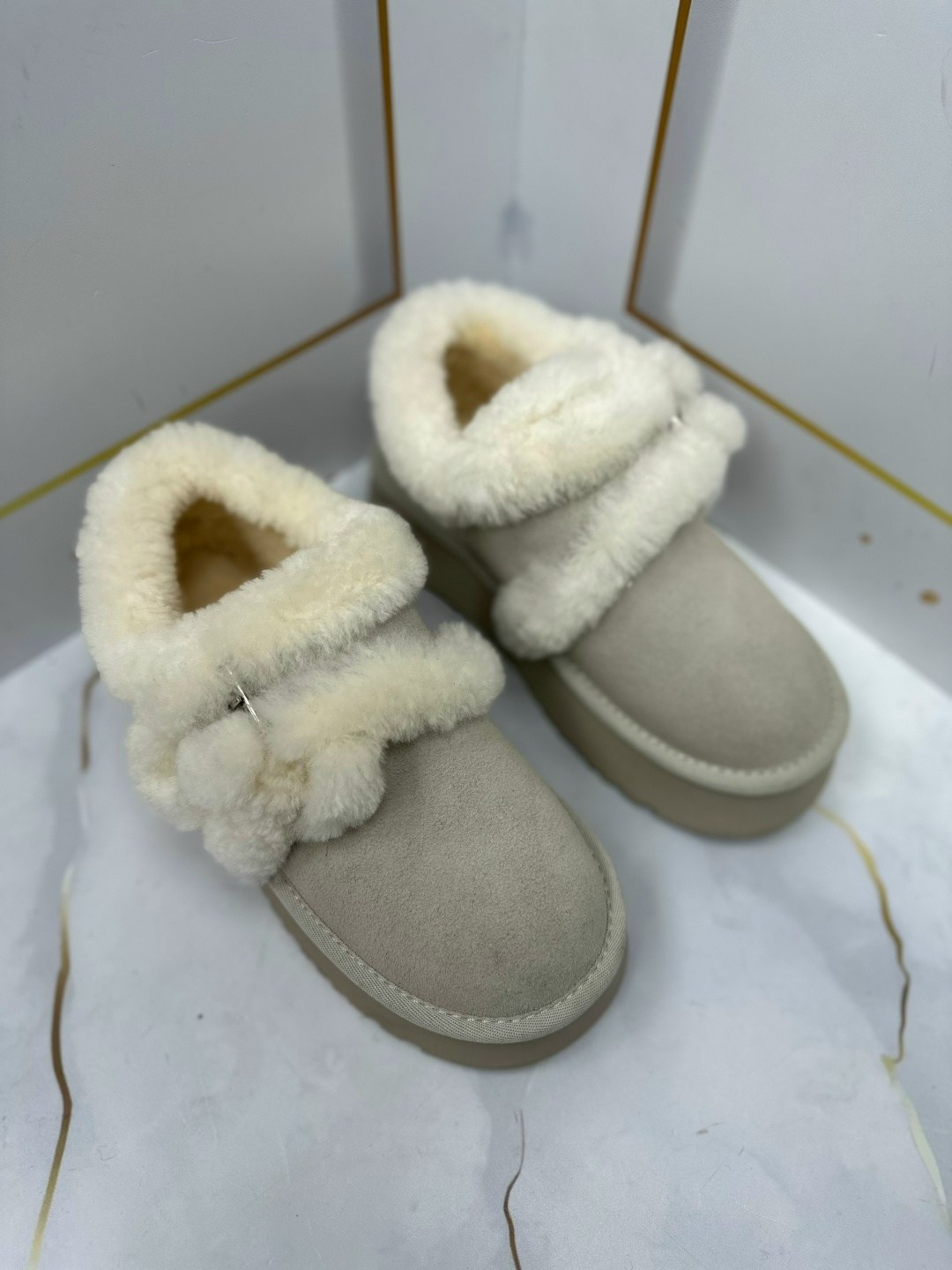 ,угги женские, женская зимняя,модные угги,угги зимние с мехом